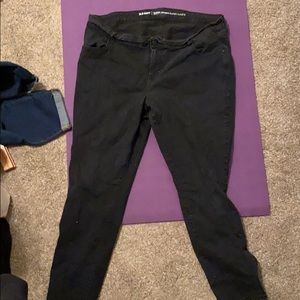 Black skinny jeans